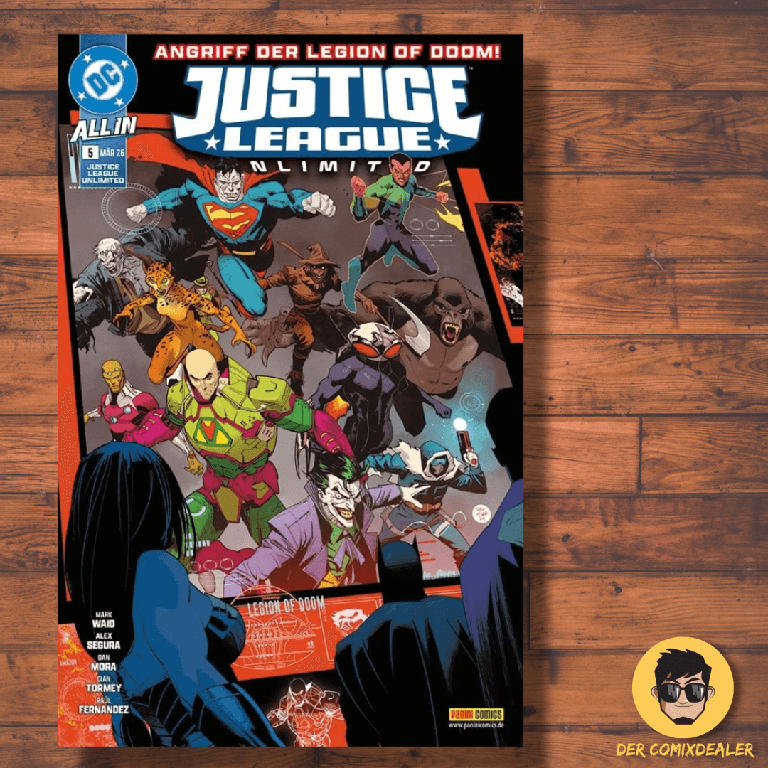 Justice League Unlimited #5 comic cover featuring heroes and villains, including Superman and the Legion of Doom.