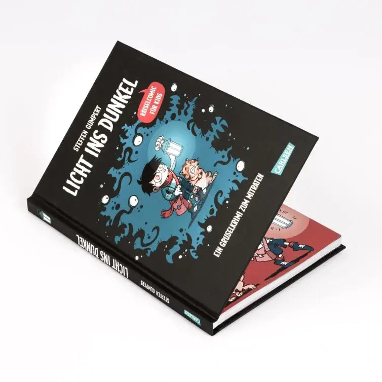 Cover of Licht ins Dunkel, a children's comic book by Steffen Gumpert, featuring mystery and ghost elements.
