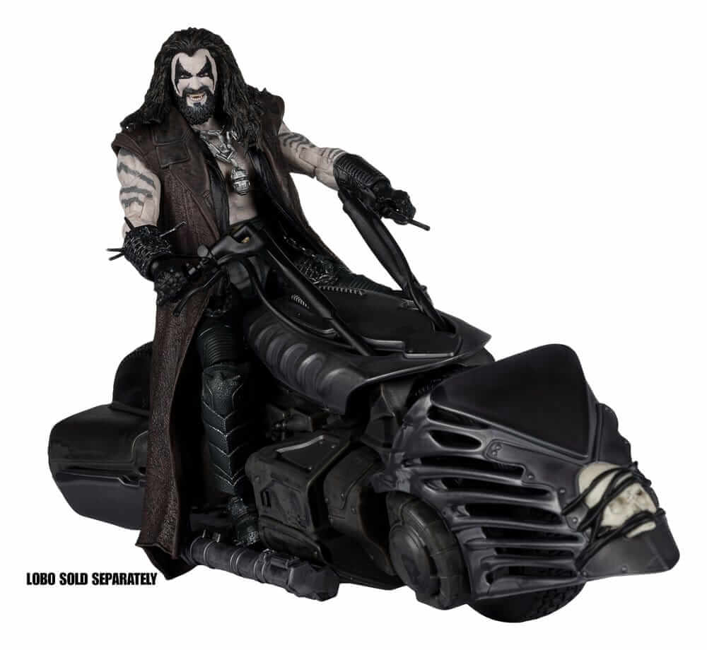 Lobo riding his motorcycle from Supergirl (2026) DC Theatrical Vehicles Fahrzeug Lobo's Spacehog 33 cm.